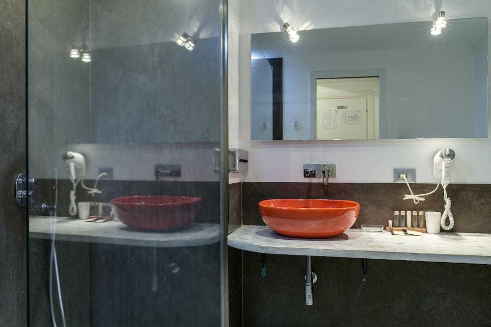 Flat 285 La Rom